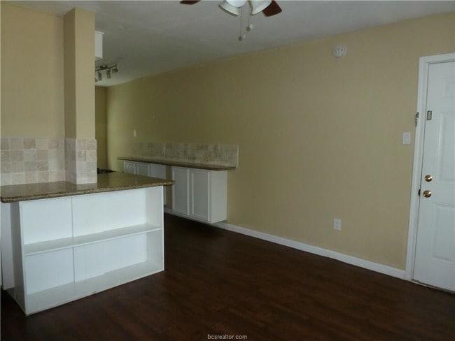 Building Photo - 4408 aspen st