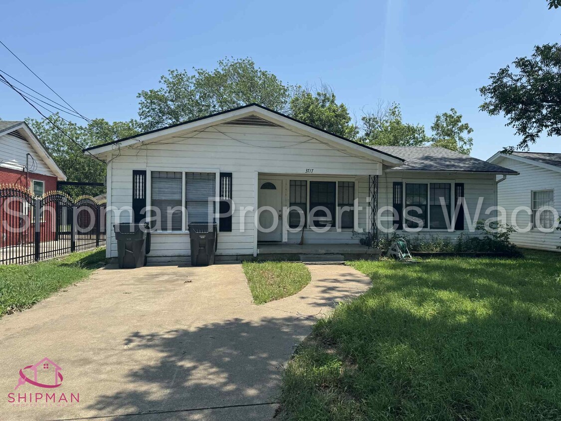 Primary Photo - 3717 N 21st St