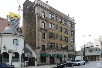 Building Photo - 1167 N Dearborn St