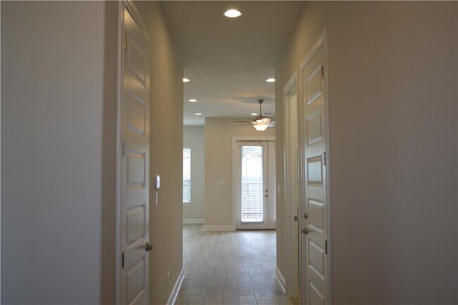 Building Photo - 3750 E Palm Valley Blvd