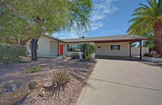 Building Photo - 2844 N 81st Way