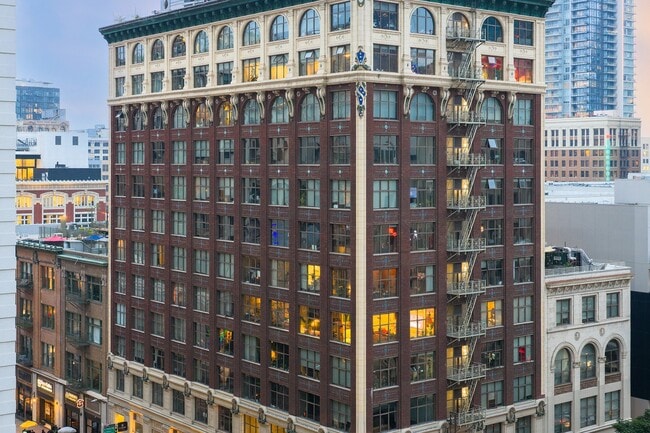 100 years of history, a new level of luxury - The Brockman Lofts