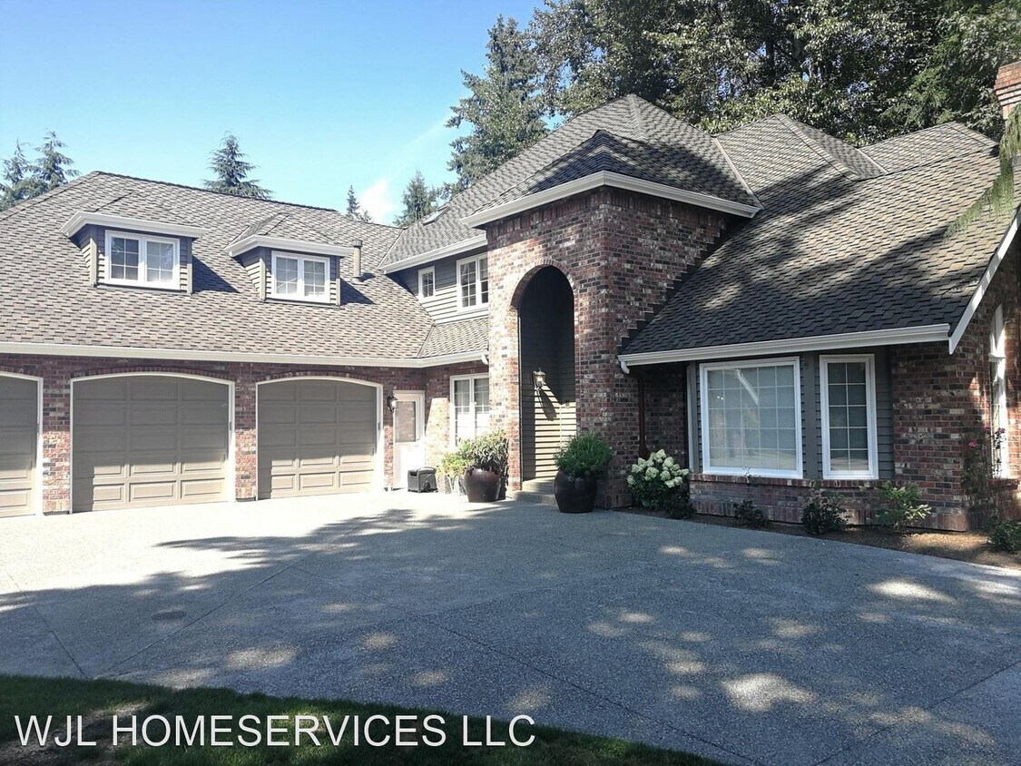 Primary Photo - 4 br, 3.5 bath House - 22006 NE 140th Wy