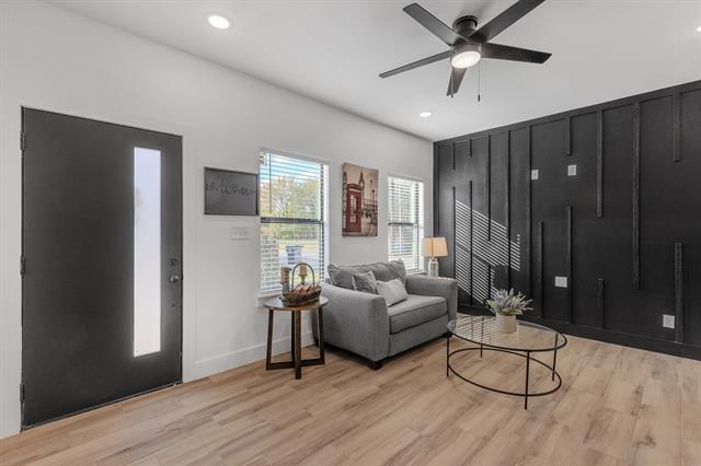 Foto del edificio - 2111 Wright St