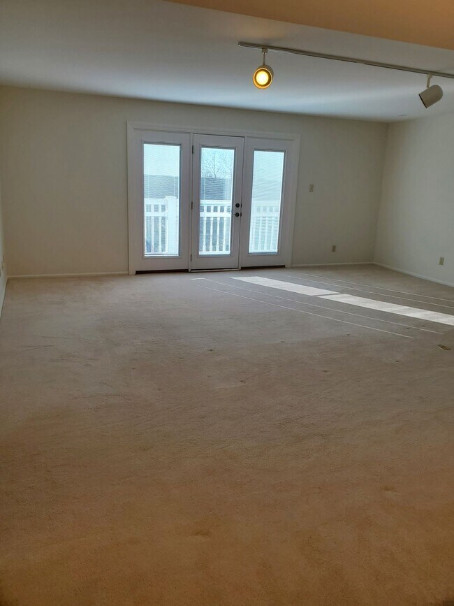 974 Claytonbrook Dr Unit 3C, Ballwin, MO 63011 Condo for Rent in