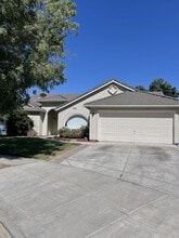 Building Photo - 540 Lexington Ct