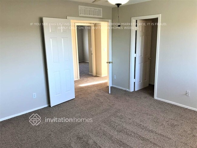 Foto del edificio - 15324 W Watson Ln