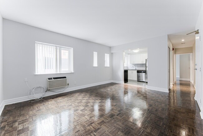 Photo de l'intérieur - 77 Wellesley St E