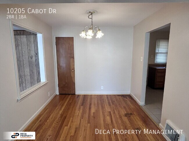 Foto del edificio - 10205 Cabot Dr