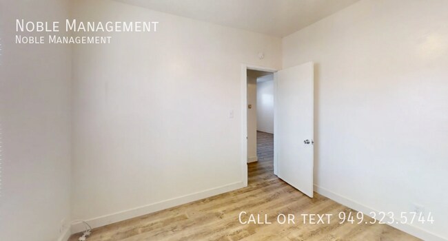 Building Photo - 3348 Santa Fe Ave