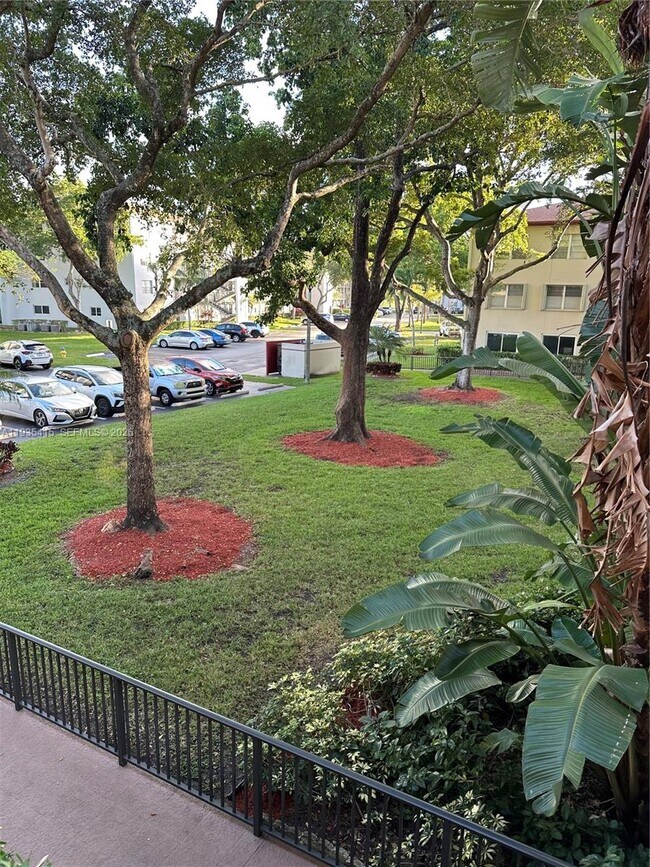 Foto del edificio - 200 SW 132nd Way
