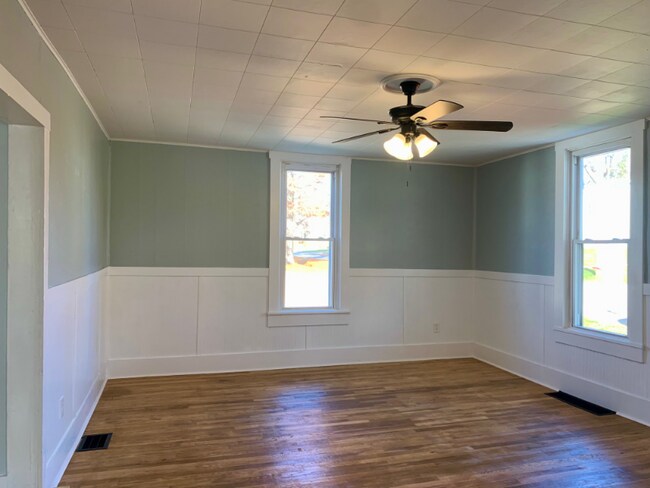 Building Photo - 106 Spring Grove Ave