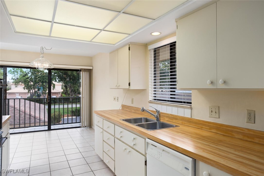 Building Photo - 537 Lake Louise Cir