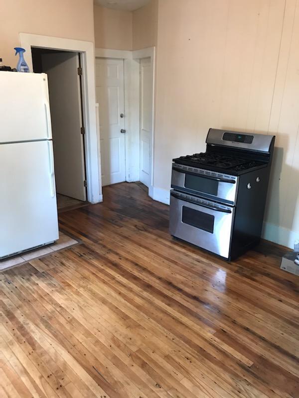 25 Chilmark St Unit 1, Worcester, MA 01604 Room for Rent in