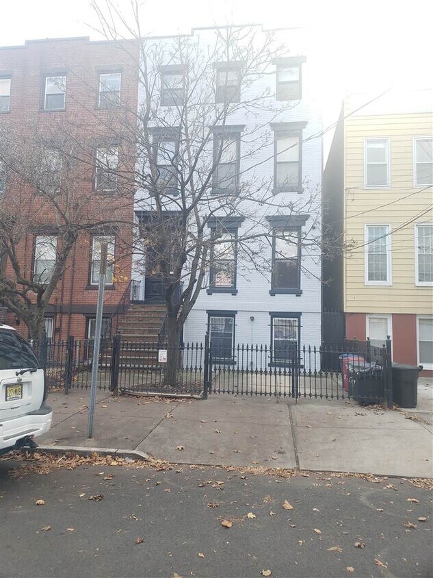37 Waverly St Unit 1, Jersey City, NJ 07306 Apartment for Rent in