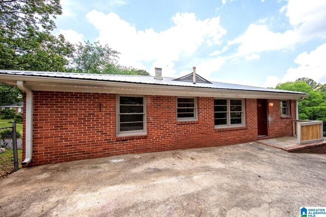 Foto del edificio - 1006 Broadmoor Dr