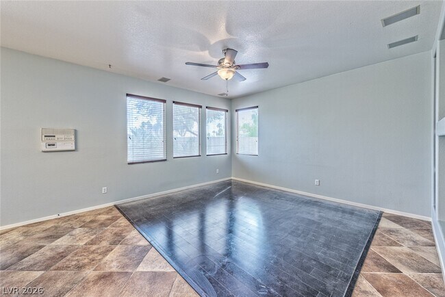 Foto del edificio - 7601 Curiosity Ave