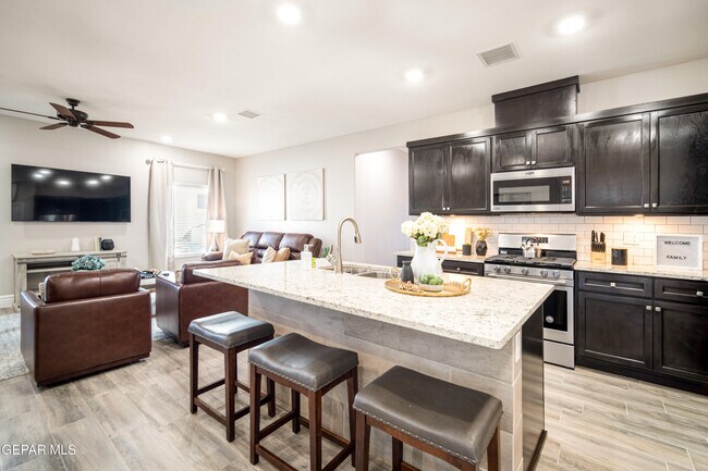 Foto del edificio - 3424 Gary Brewster Pl