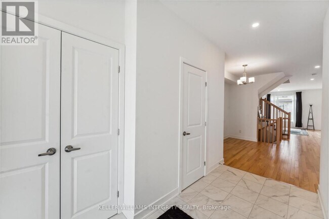 Building Photo - 330 Makobe Ln