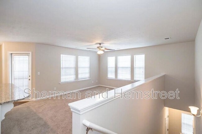 Building Photo - 752 Tarvin Cir