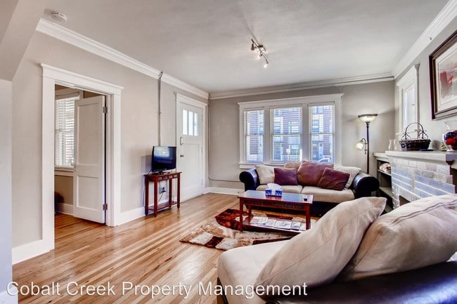 Building Photo - 1550 Perry St