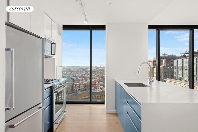 Foto del edificio - 415 Red Hook Ln