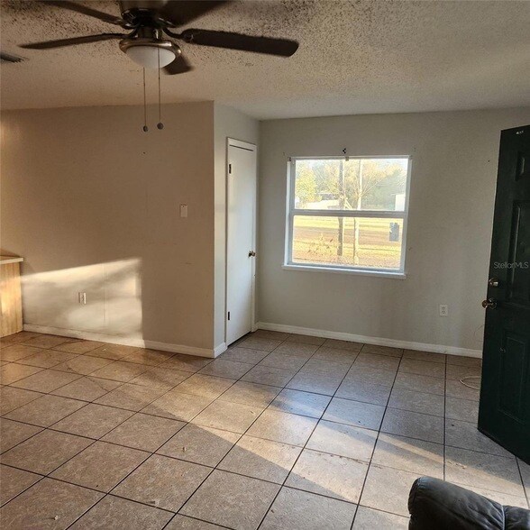 Foto del edificio - 305 NW 11th Ave