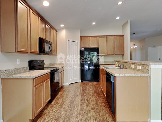 Building Photo - 4203 Sandhill Crane Terrace