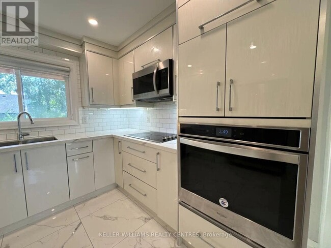 Building Photo - 2785 Ireton St