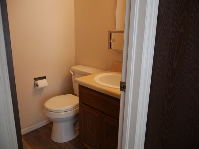 Building Photo - 2524 Garden Way