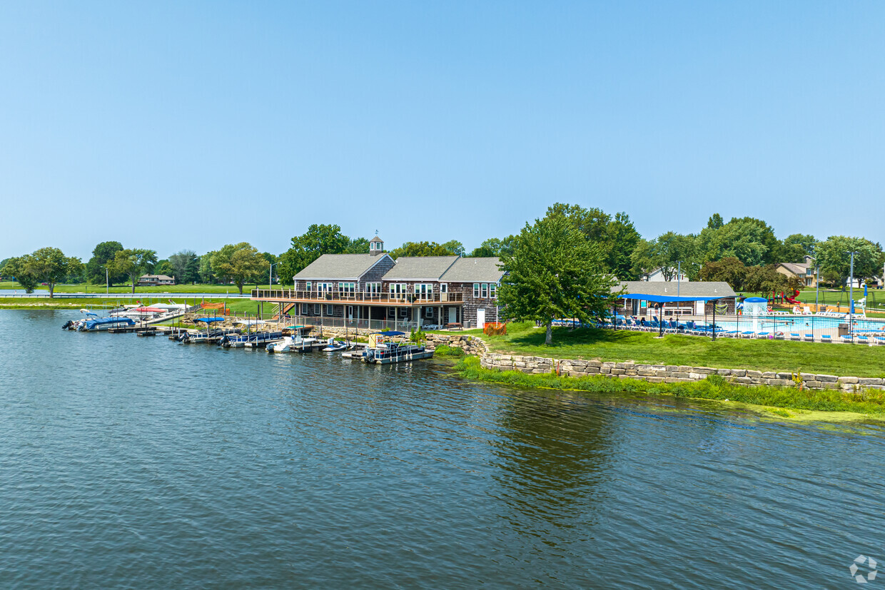 Primary Photo - Windsong Townhomes