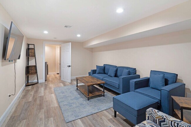 Foto del edificio - 187 Lakeside Trail