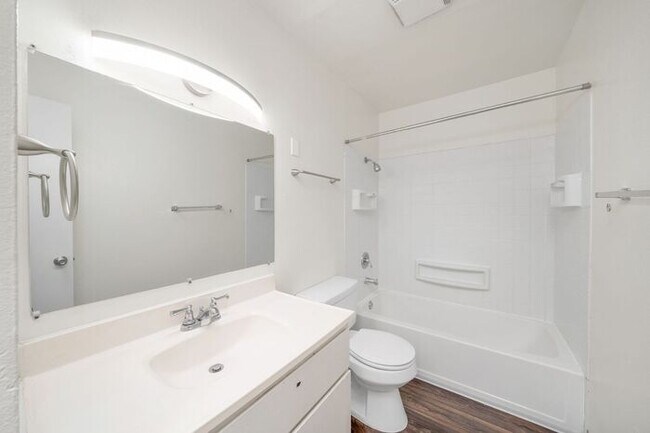 Foto del edificio - 2 bedroom home in Portsmouth Community!!
