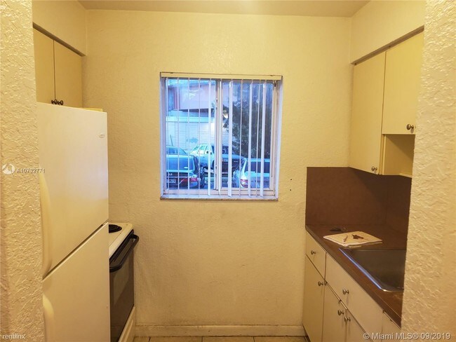 Foto del edificio - 2330 NW 11th St
