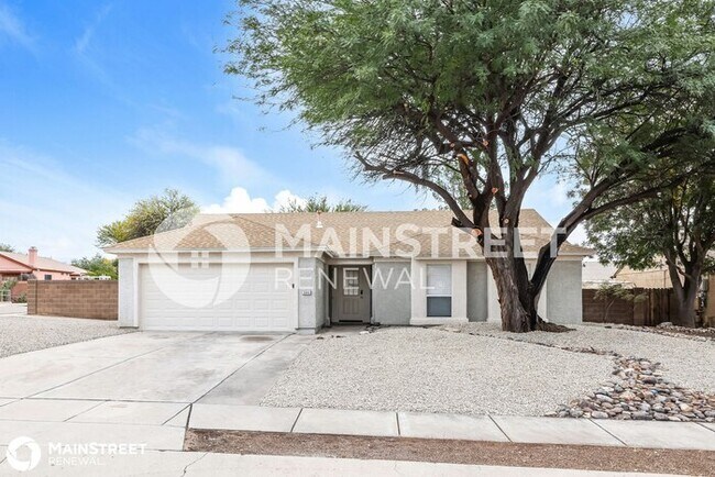 Building Photo - 9944 E Placita De Las Palmeritas