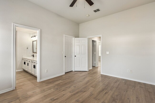 Photo - 3101 Lance Ln House