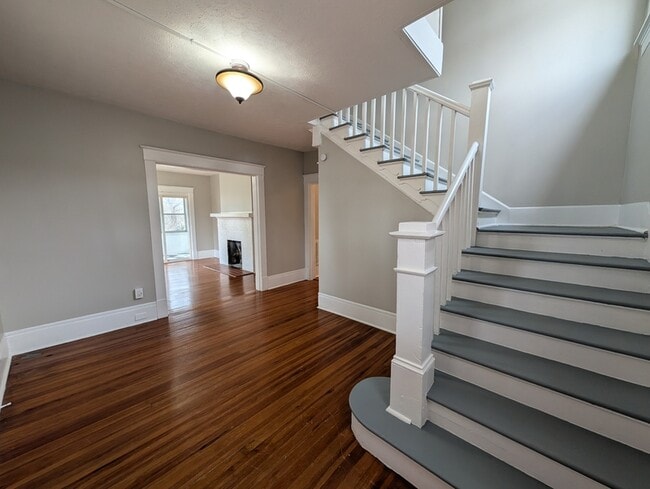 Photo - 101 Thomas Rd Apartment