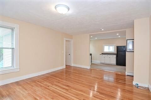 Renovated Apartment - 1036 Main St