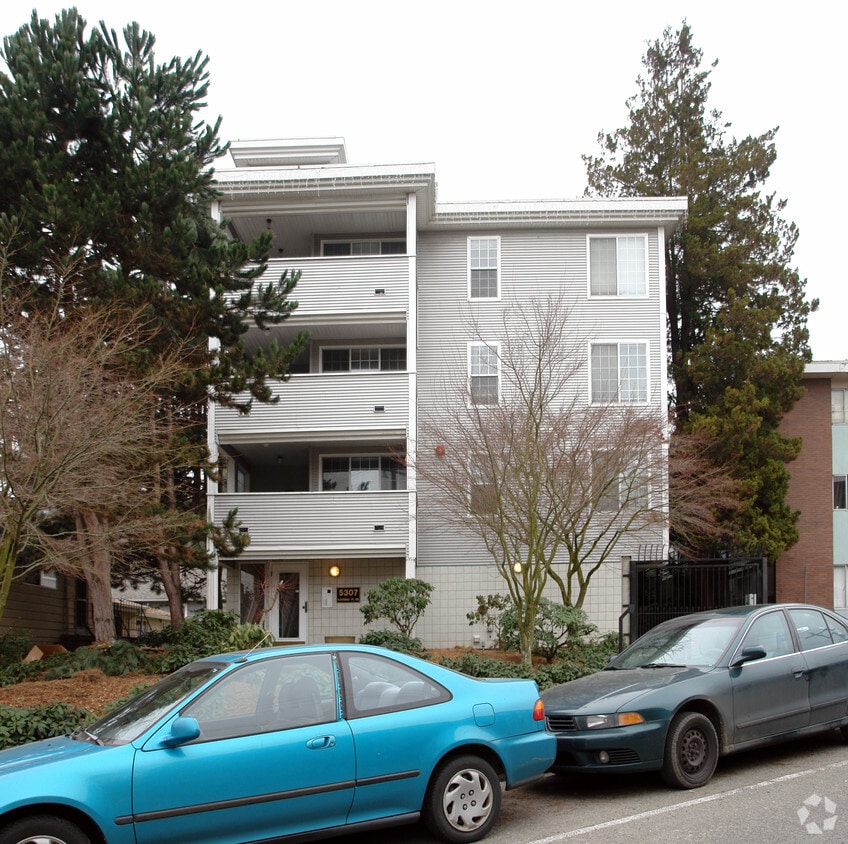 5307 Ravena Pl NE, Seattle, WA 98105 Apartments in Seattle, WA
