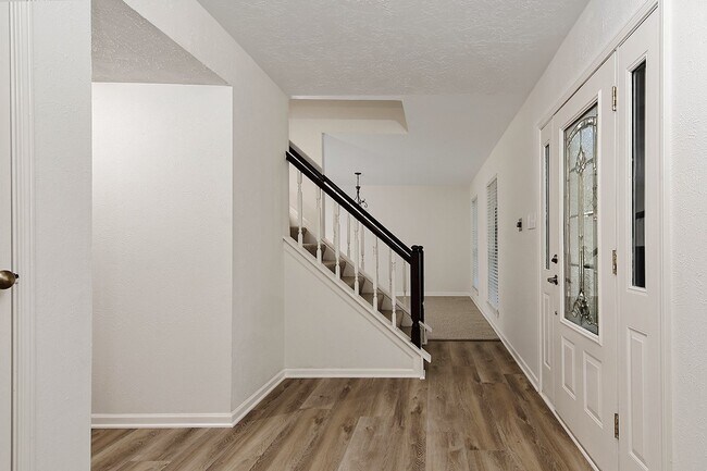 Foto del edificio - 35 Berryfrost Ln