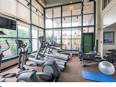 Foto del edificio - 2429 Locust St