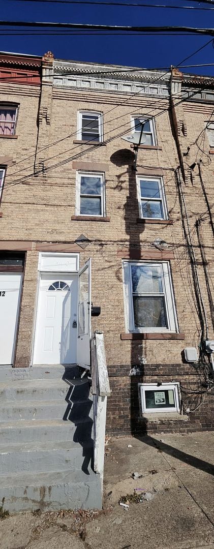 Building Photo - 510 W Hanover St