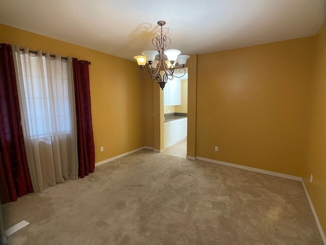 Building Photo - Oxnard 4 Bedroom 3 Full Bathroom 2-Story Home