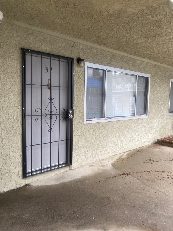 Photo - 444 E Rowland St Apartment