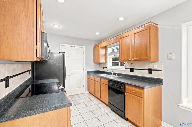 Foto del edificio - 2524 Clovis Rd SW