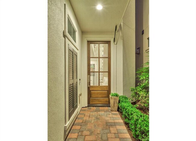 Foto del edificio - 122 Gateway Park Pl