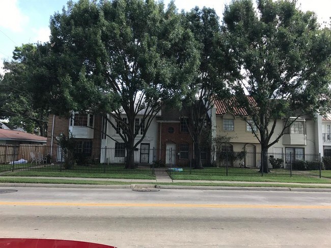 Foto del edificio - 10004 Westview Dr