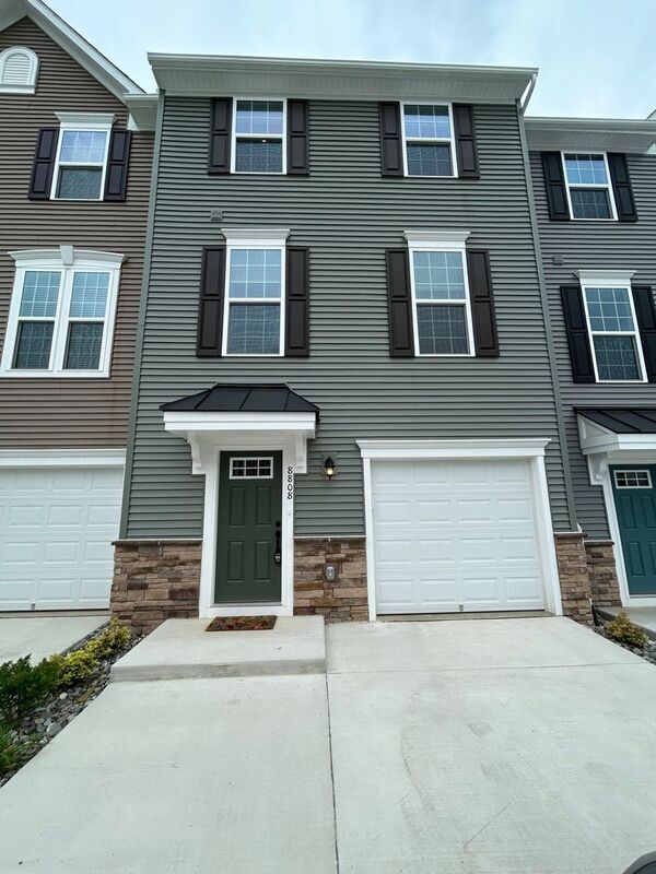 Primary Photo - 8808 Stevenson Ln