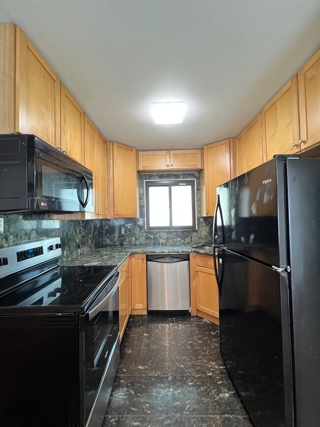 Foto del edificio - 2903 W Berwyn Ave