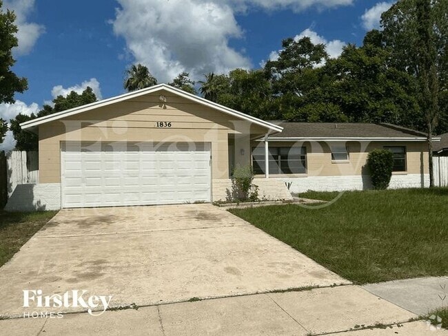 Building Photo - 1836 Columbine Dr